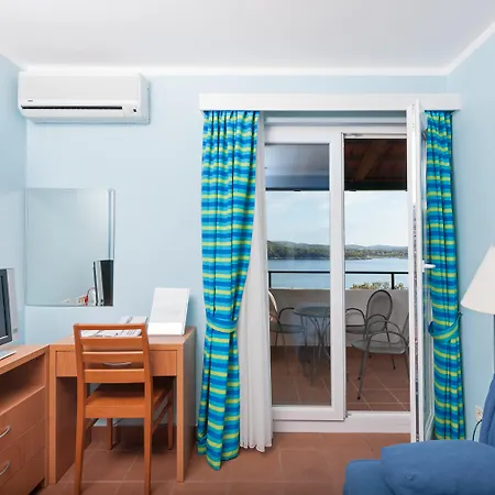 Отель Maistra Select Koversada Naturist Врсар