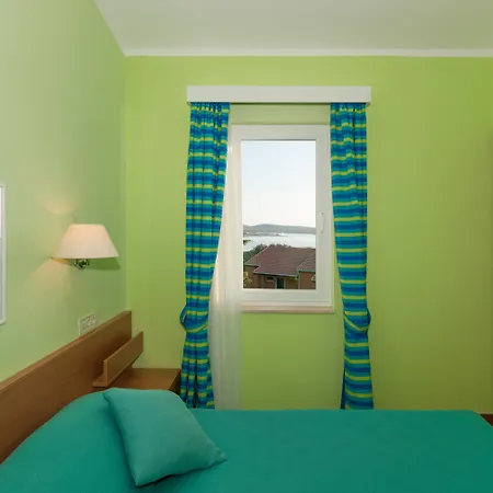 Maistra Select Koversada Naturist 4*